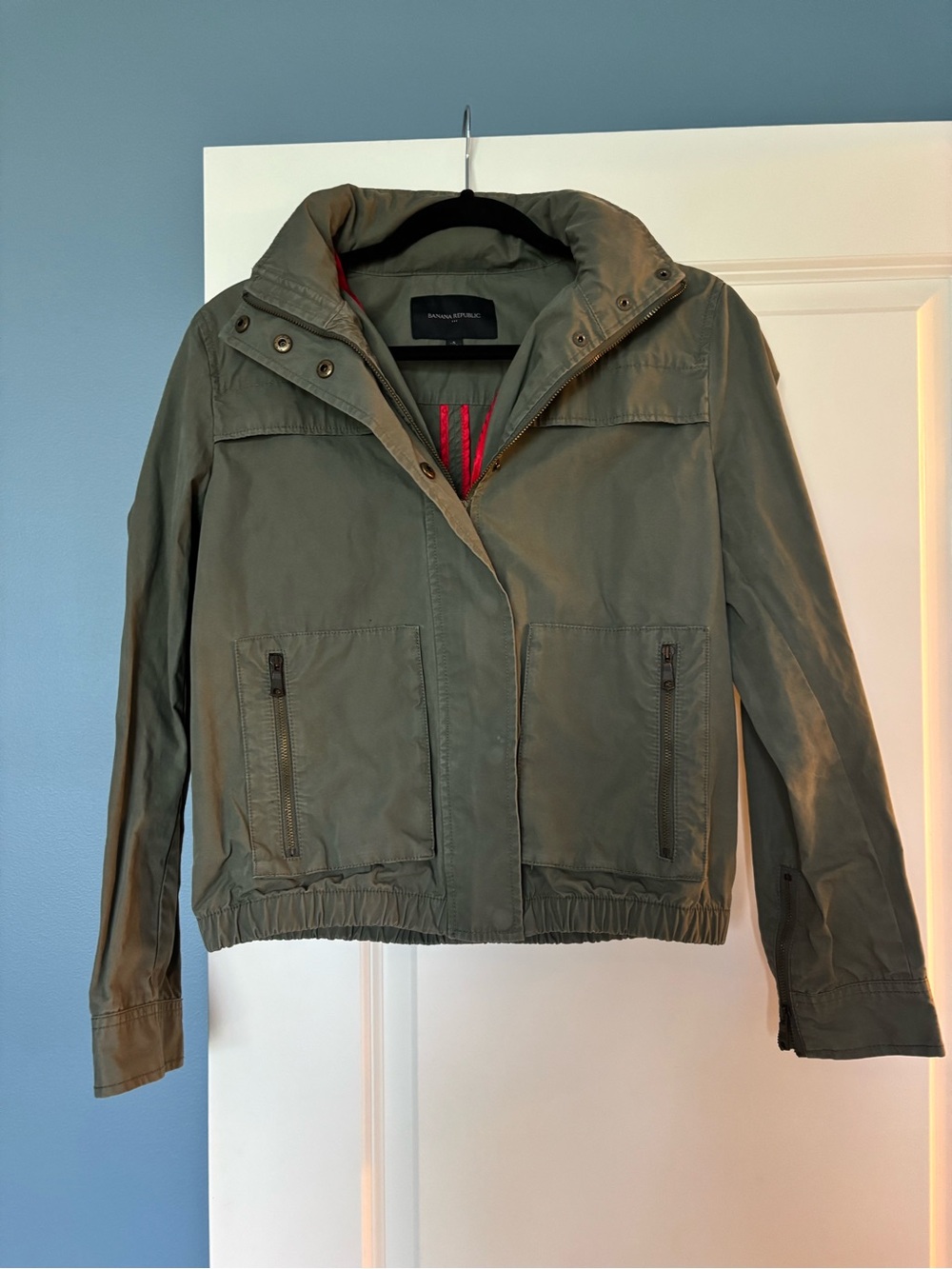 Banana Republic Olive Green Bomber Jacket Utility Zip Stowaway Hood Size Small